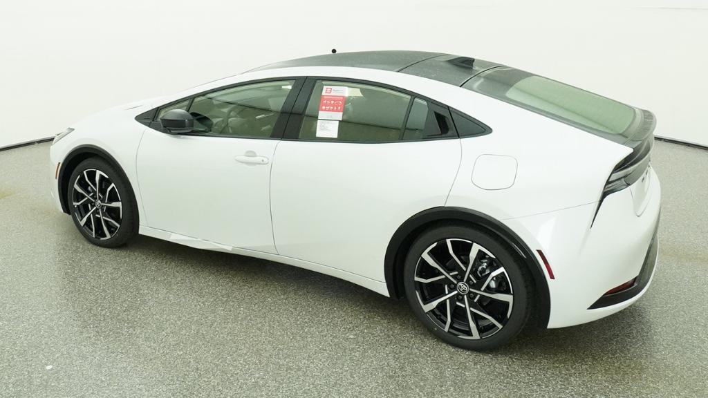 New 2026 Wind Chill Pearl <sup>1</sup> Toyota  XSE image 12