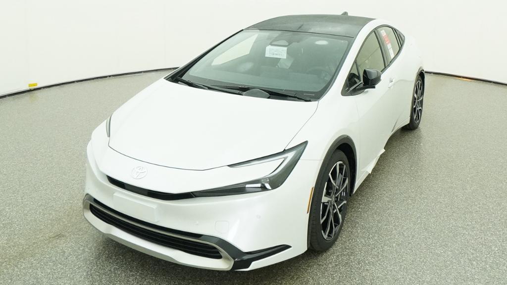 New 2026 Wind Chill Pearl <sup>1</sup> Toyota  XSE image 2