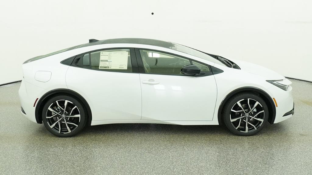 New 2026 Wind Chill Pearl <sup>1</sup> Toyota  XSE image 21