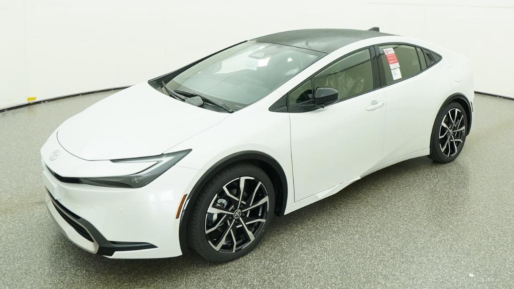 2026 Toyota Prius XSE's photo