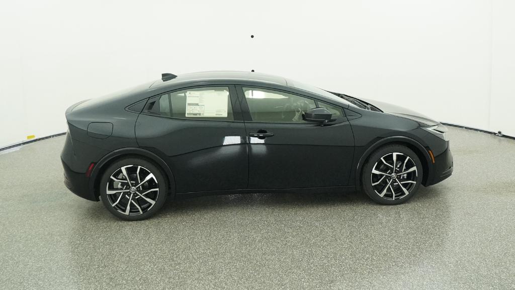 2026 Toyota Prius Plug-in Hybrid XSE - Photo 13