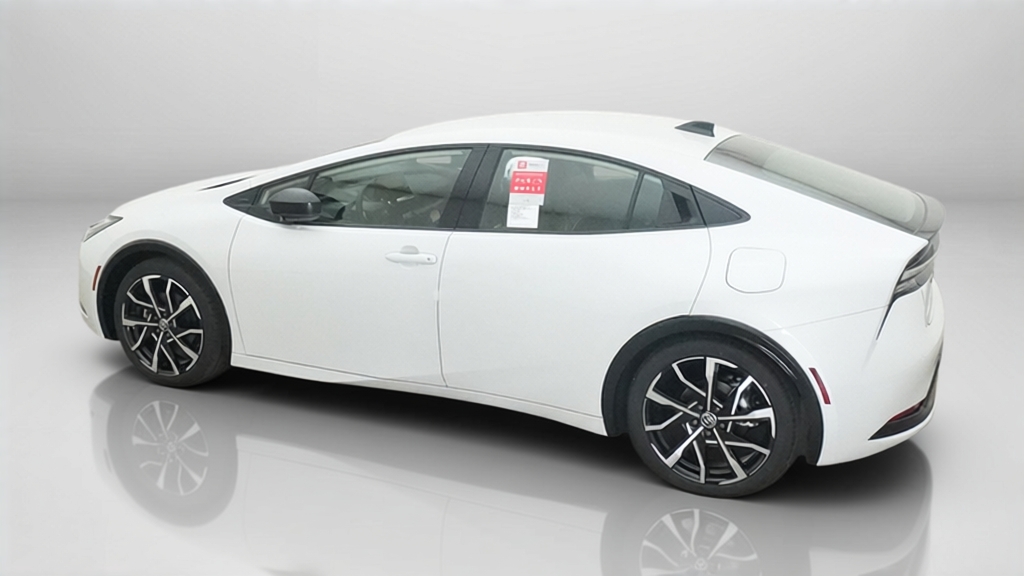 2026 Toyota Prius Plug-in Hybrid XSE - Photo 26