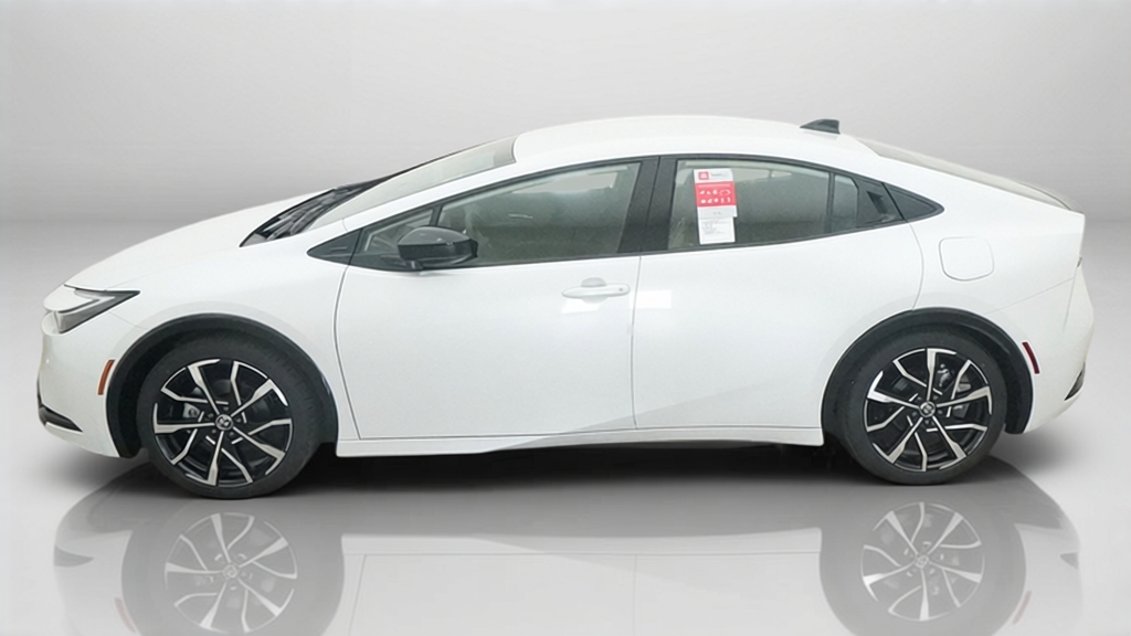 2026 Toyota Prius Plug-in Hybrid XSE - Photo 39