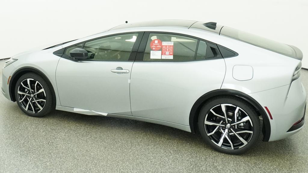 New 2027 Toyota Prius Plug-in Hybrid Hatchback