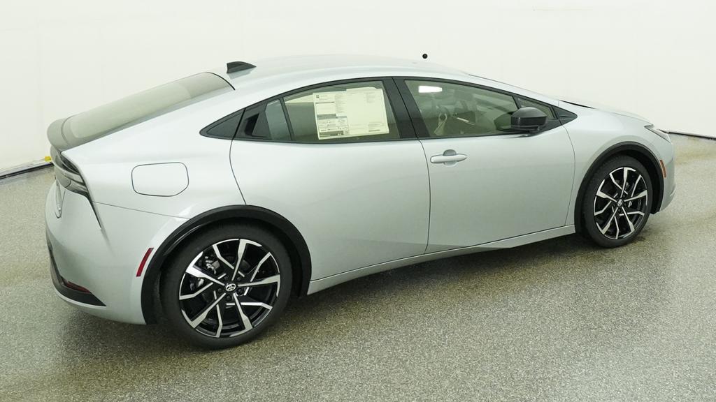 New 2027 Toyota Prius Plug-in Hybrid Sedan