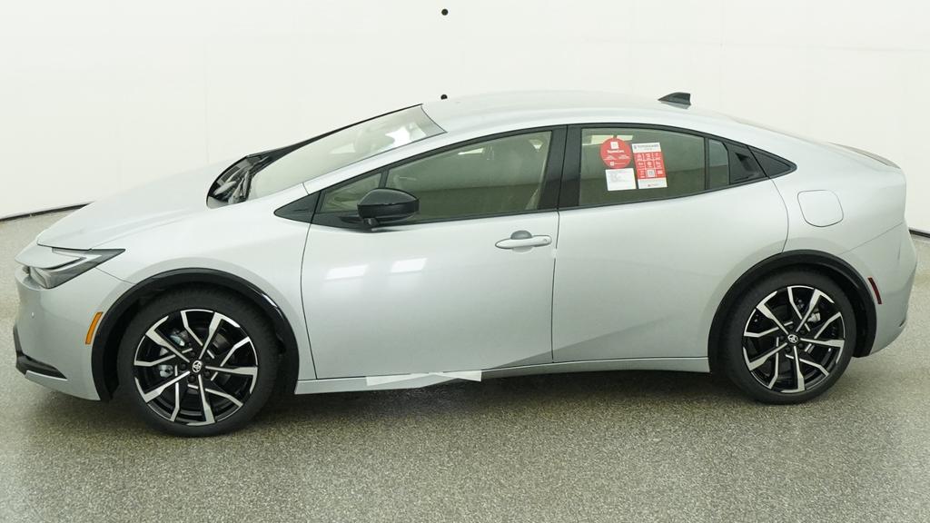 New 2027 Toyota Prius Plug-in Hybrid Sedan