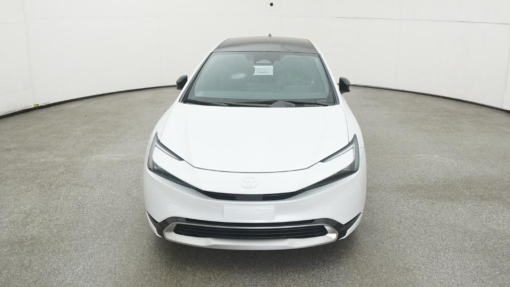 New 2026 Wind Chill Pearl <sup>1</sup> Toyota  XSE Premium image 5
