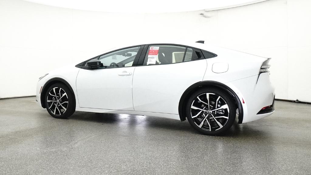 New 2026 Wind Chill Pearl <sup>1</sup> Toyota  XSE Premium image 19