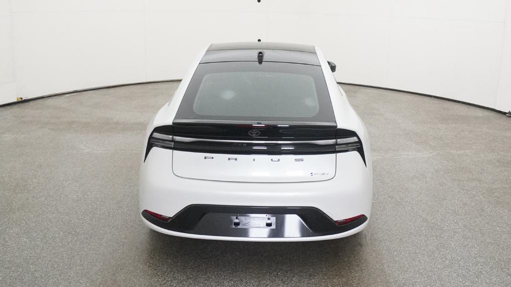 New 2026 Wind Chill Pearl <sup>1</sup> Toyota  XSE Premium image 15