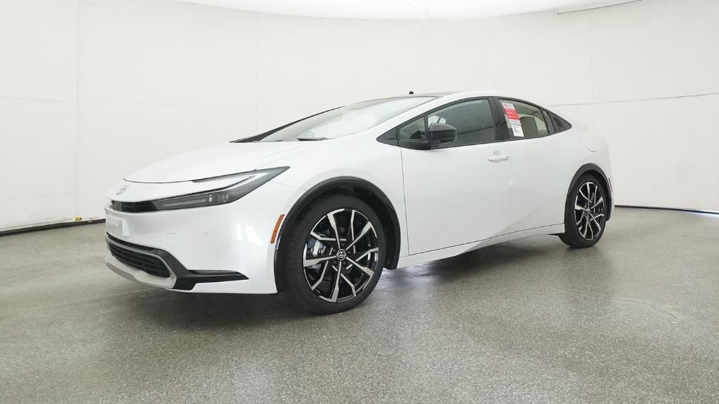 New 2026 Wind Chill Pearl <sup>1</sup> Toyota  XSE Premium image 13