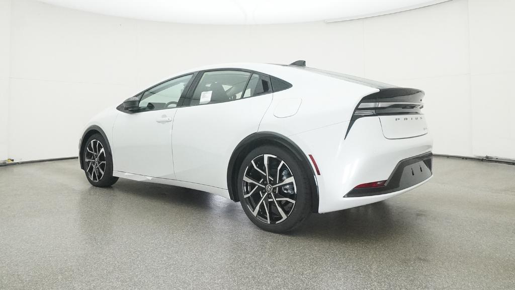New 2026 Wind Chill Pearl <sup>1</sup> Toyota  XSE Premium image 2