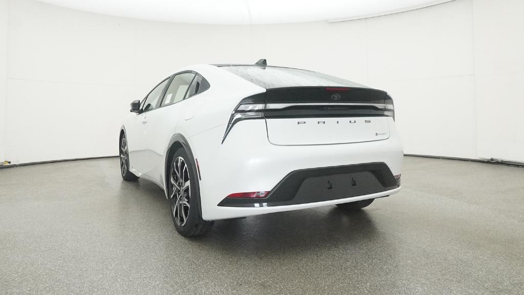 New 2026 Wind Chill Pearl <sup>1</sup> Toyota  XSE Premium image 13