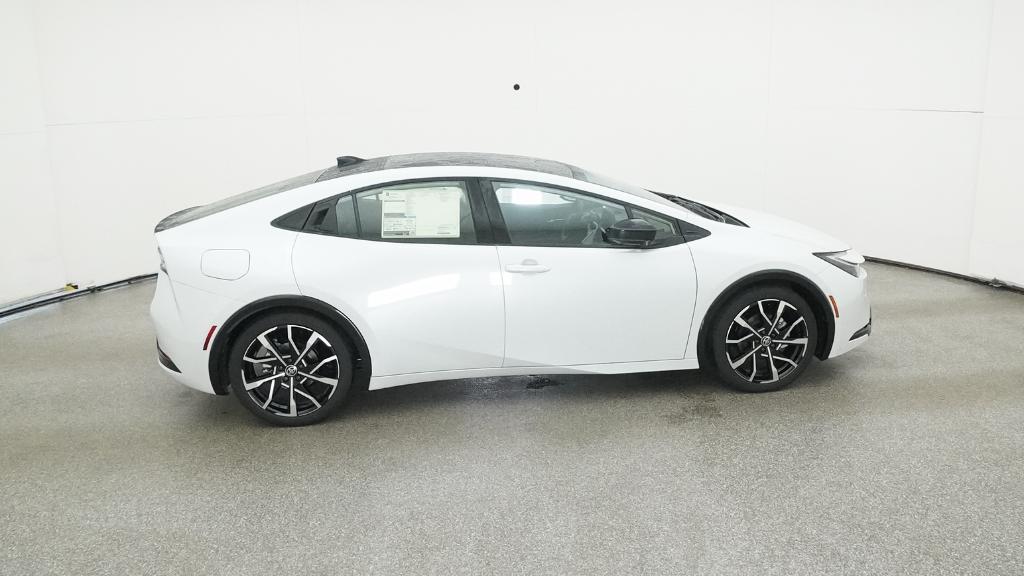 New 2026 Wind Chill Pearl <sup>1</sup> Toyota  XSE Premium image 12