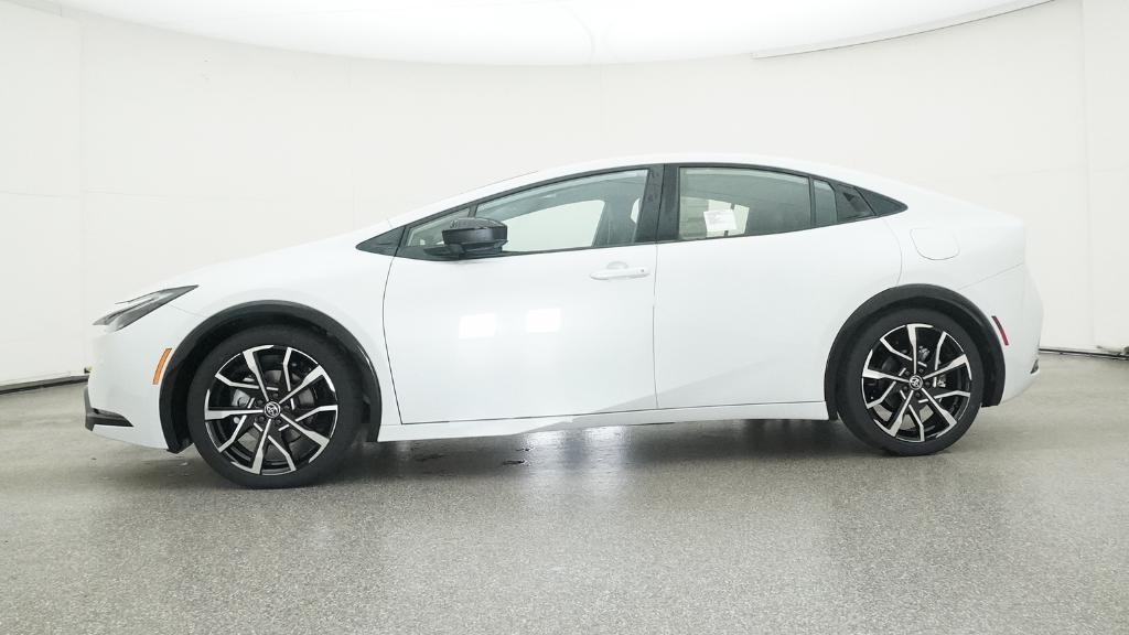 New 2026 Wind Chill Pearl <sup>1</sup> Toyota  XSE Premium image 4