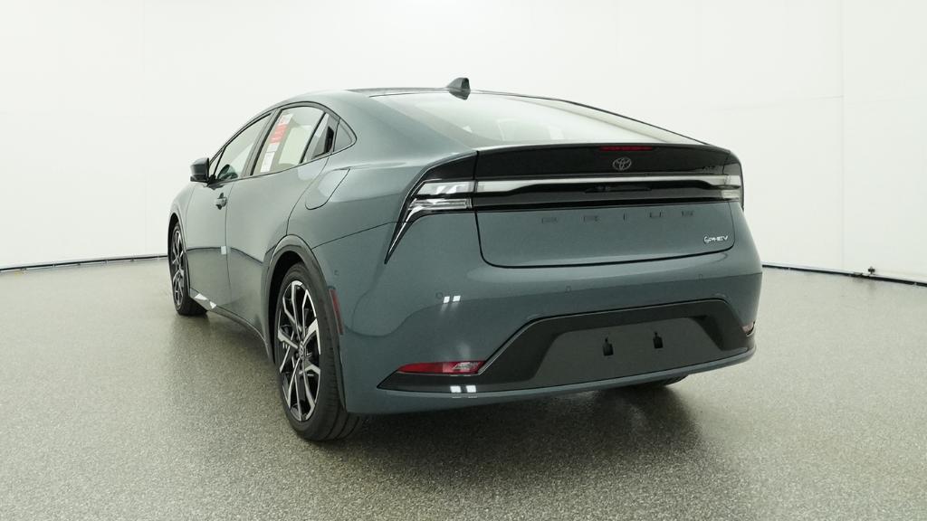 New 2026 Guardian Gray Toyota XSE Premium image 31