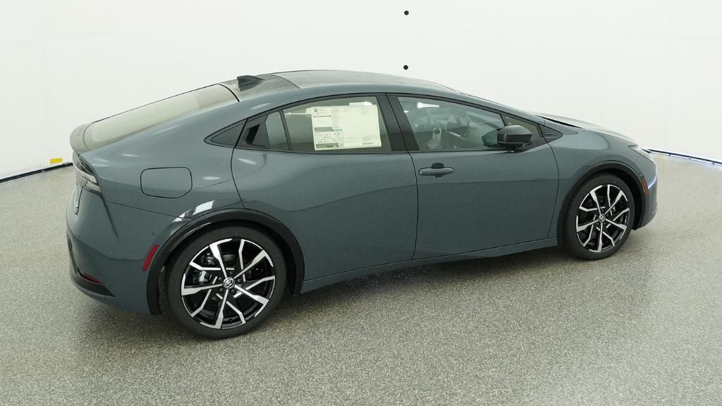 New 2026 Guardian Gray Toyota XSE Premium image 32