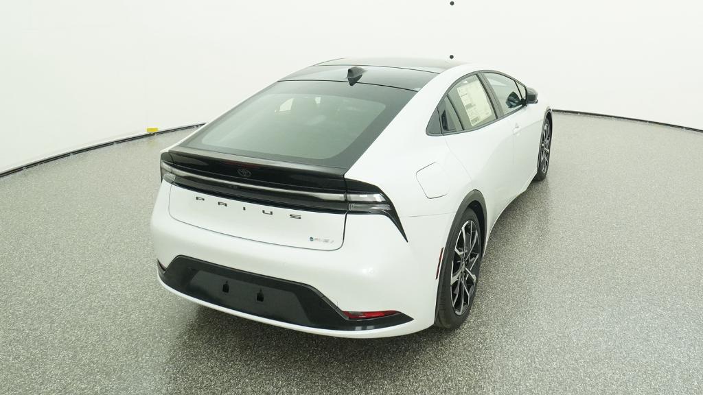 New 2026 Wind Chill Pearl <sup>1</sup> Toyota  XSE Premium image 26