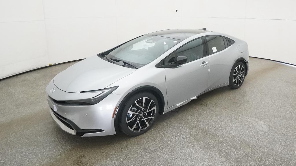 2026 Toyota Prius XSE Premium's photo