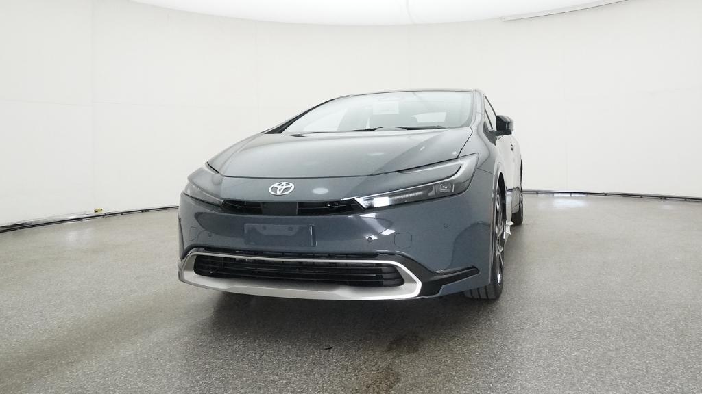 2026 Toyota Prius Plug-in Hybrid XSE Premium photo 4