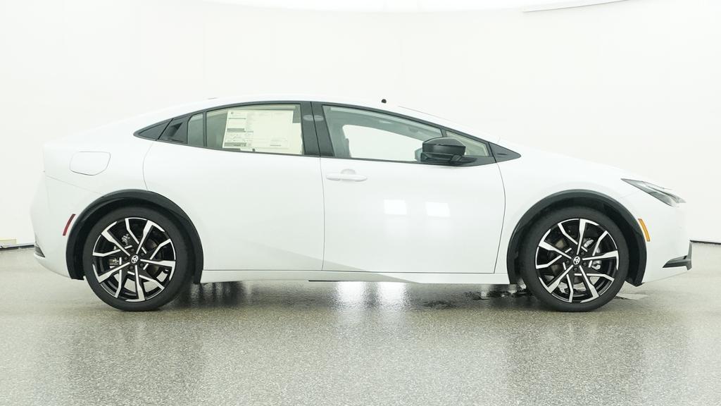 New 2027 Wind Chill Pearl <sup>1</sup> Toyota  XSE Premium image 13