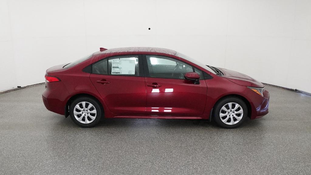 2025 Toyota Corolla LE photo 20