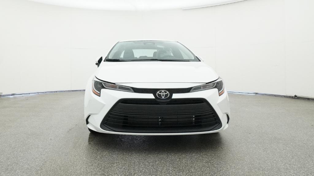2025 Toyota Corolla LE photo 3