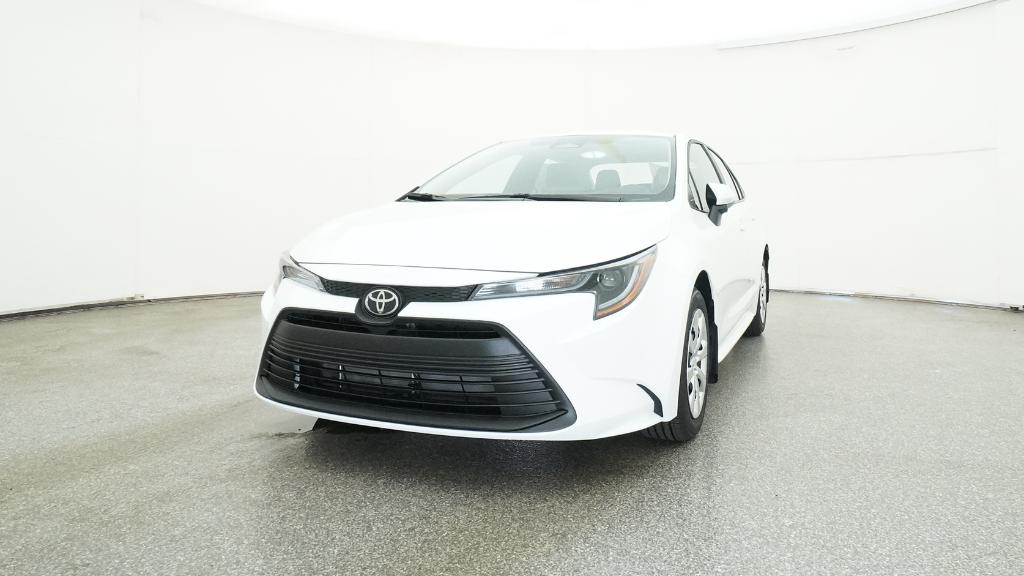 2025 Toyota Corolla LE photo 4