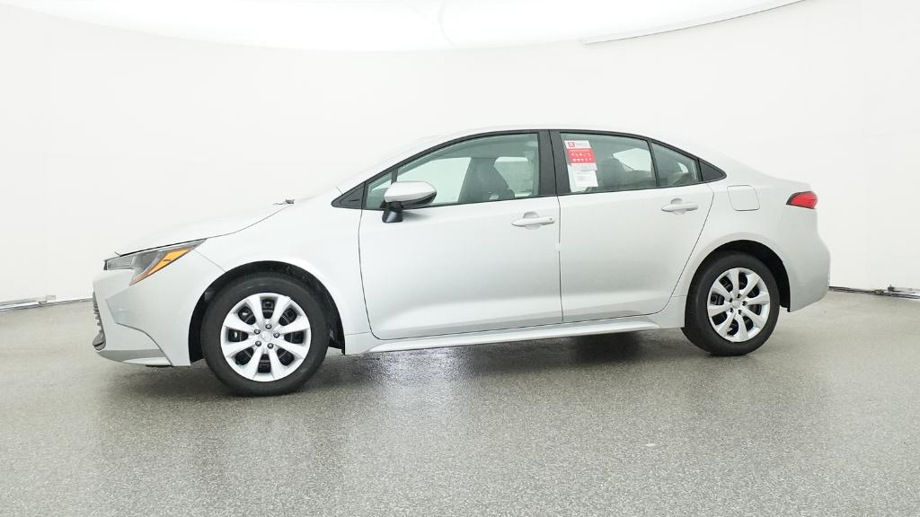 2025 Toyota Corolla LE photo 4