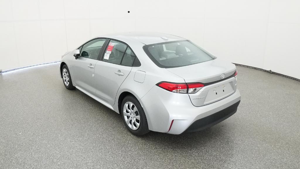 2025 Toyota Corolla LE photo 11