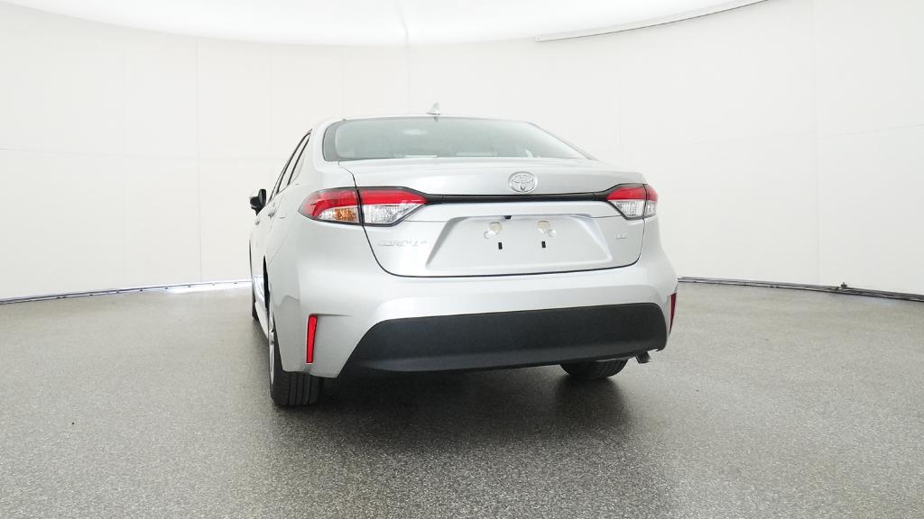 2025 Toyota Corolla LE photo 13