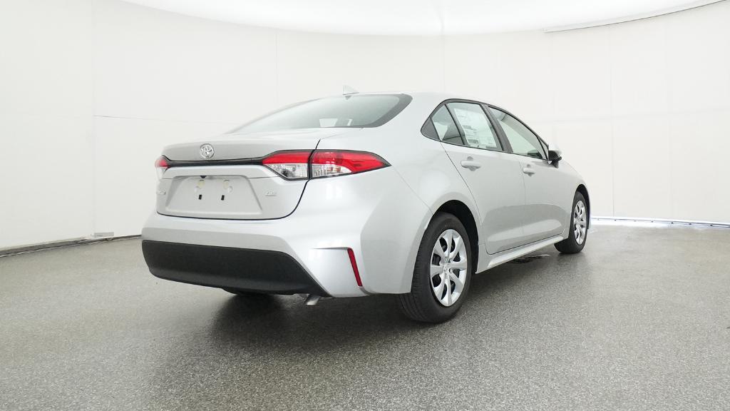 2025 Toyota Corolla LE photo 18
