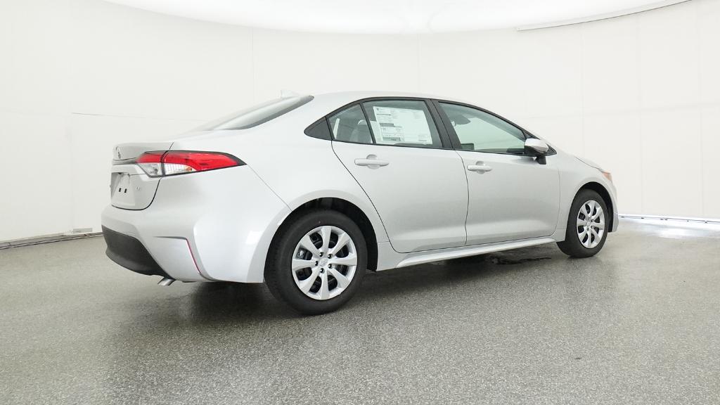 2025 Toyota Corolla LE photo 19