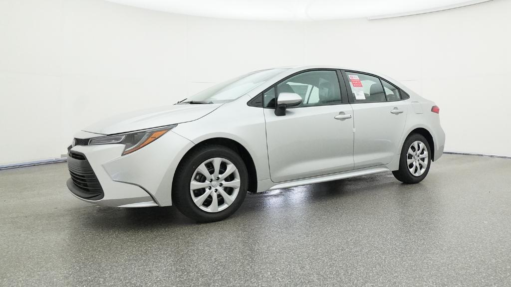2025 Toyota Corolla LE photo 4