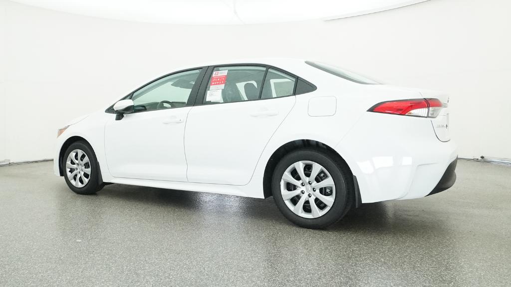 2025 Toyota Corolla LE photo 12
