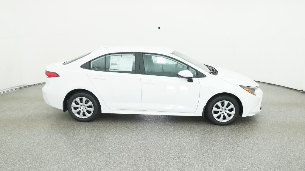 2025 Toyota Corolla LE photo 25