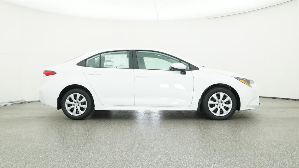 2025 Toyota Corolla LE photo 26
