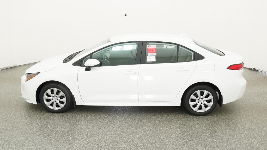 2025 Toyota Corolla LE photo 9
