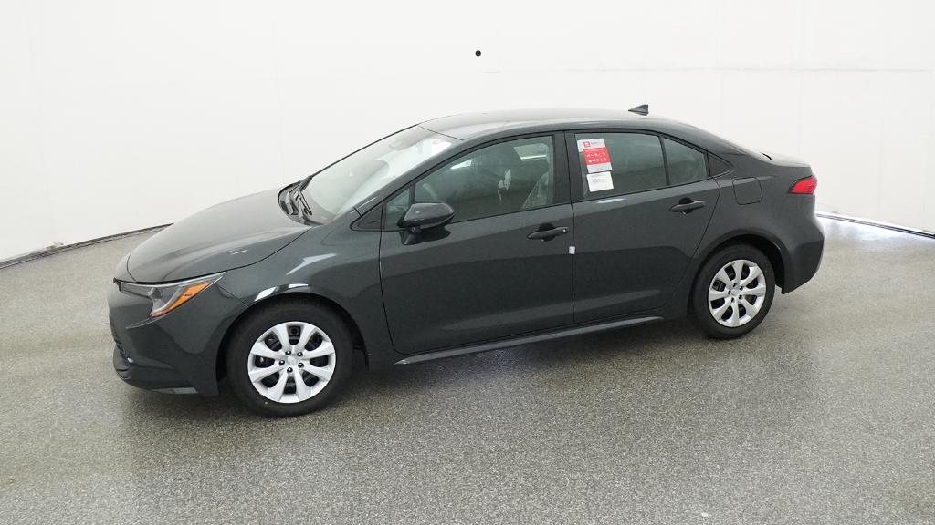 2025 Toyota Corolla LE photo 13
