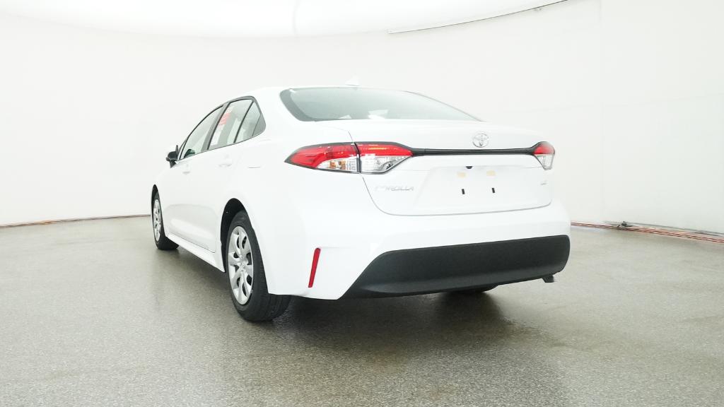 2025 Toyota Corolla LE photo 3