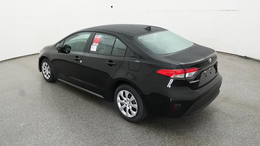 2025 Toyota Corolla LE photo 12