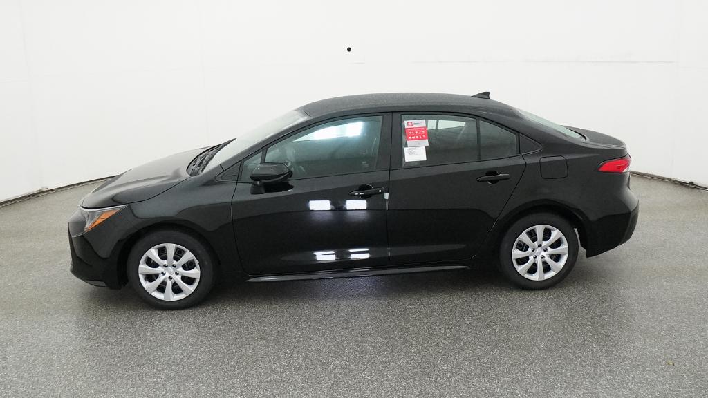 2025 Toyota Corolla LE photo 9