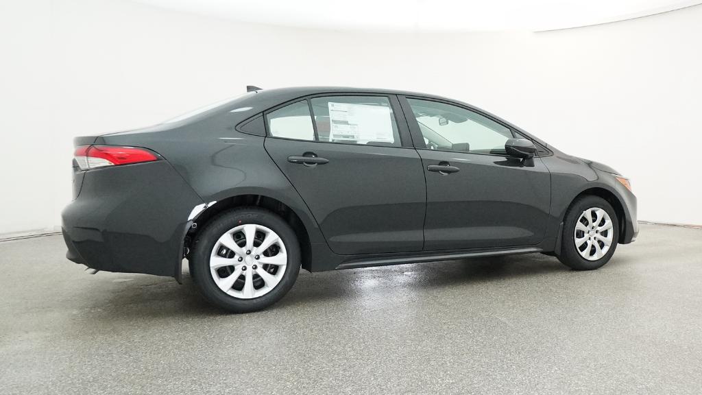 2025 Toyota Corolla LE photo 7
