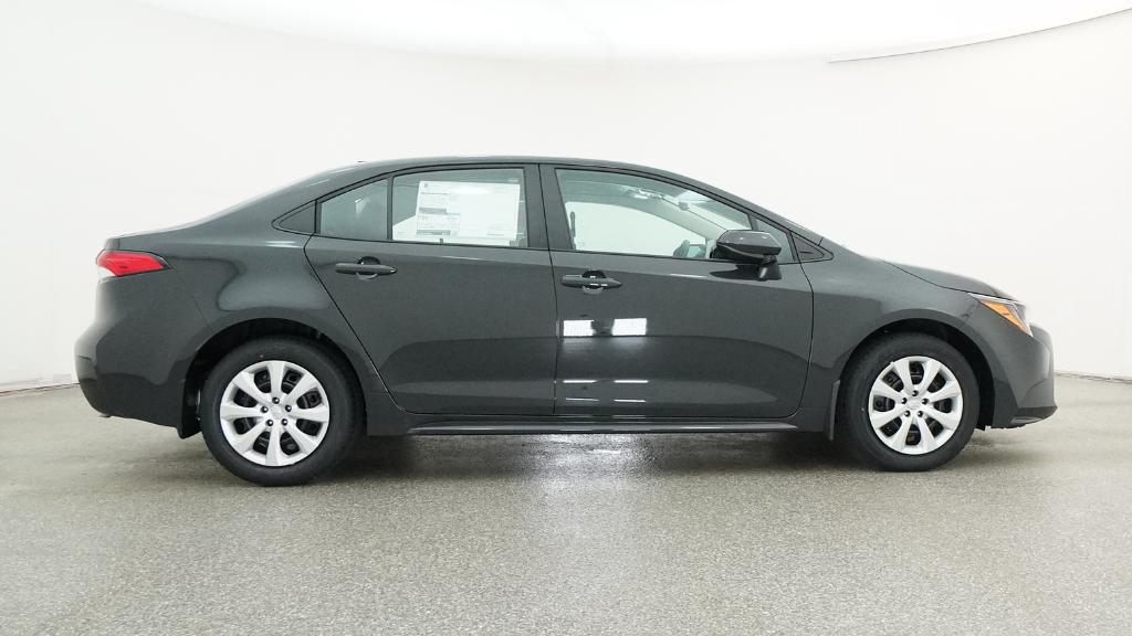 2025 Toyota Corolla LE photo 23