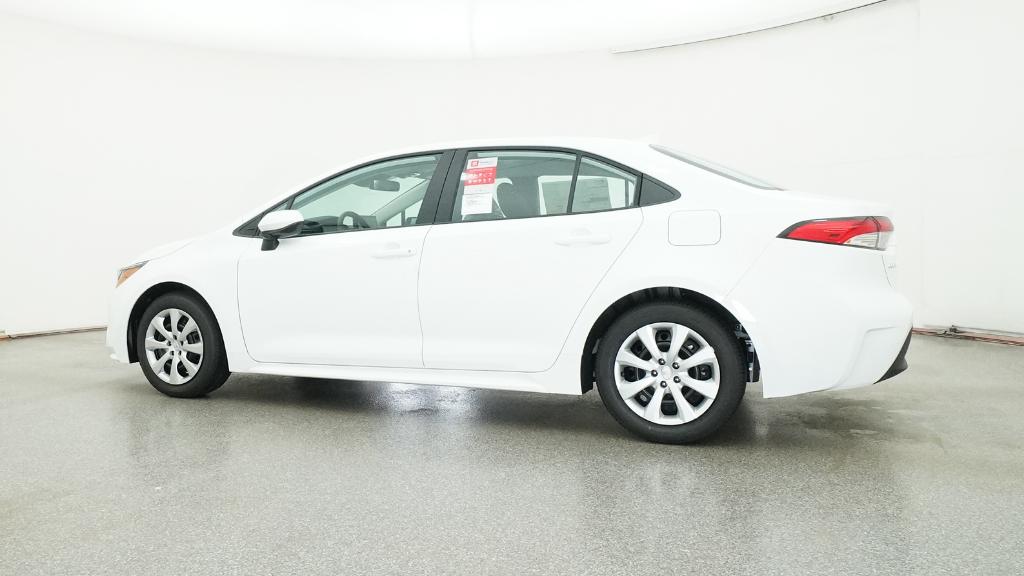 2025 Toyota Corolla LE photo 11