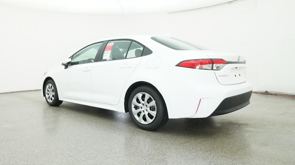 2025 Toyota Corolla LE photo 13