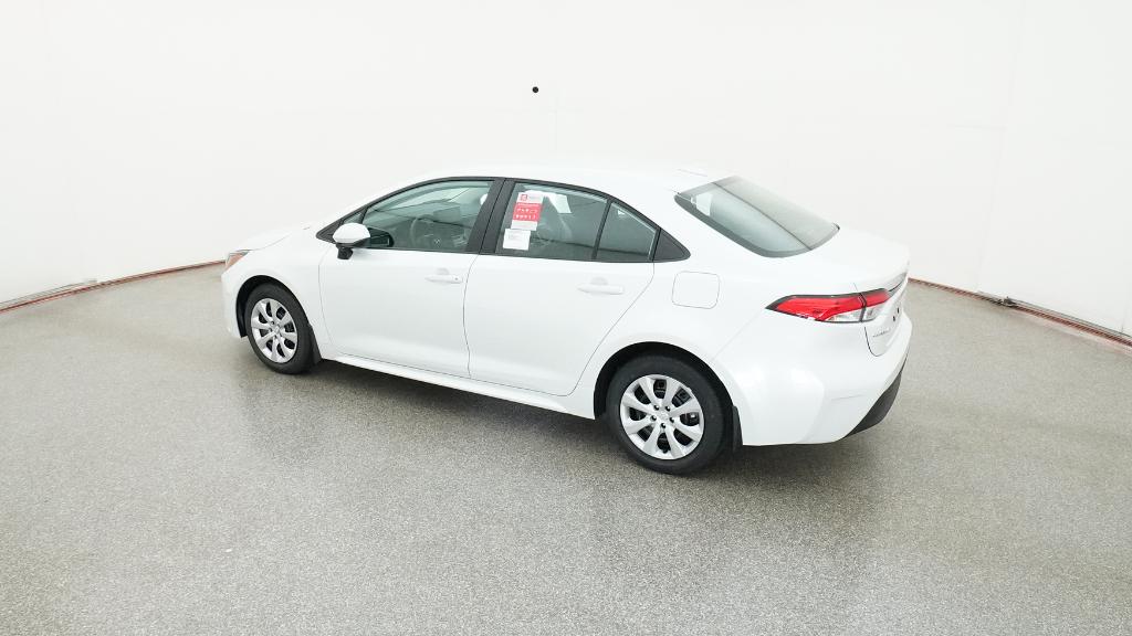 2025 Toyota Corolla LE photo 7