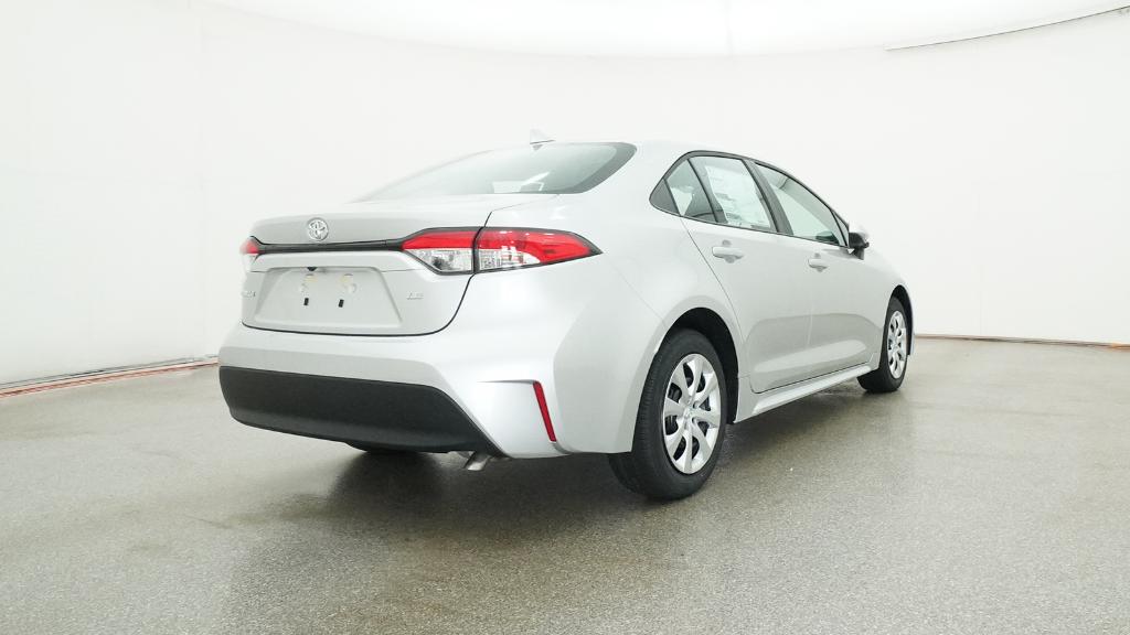 2025 Toyota Corolla LE photo 18