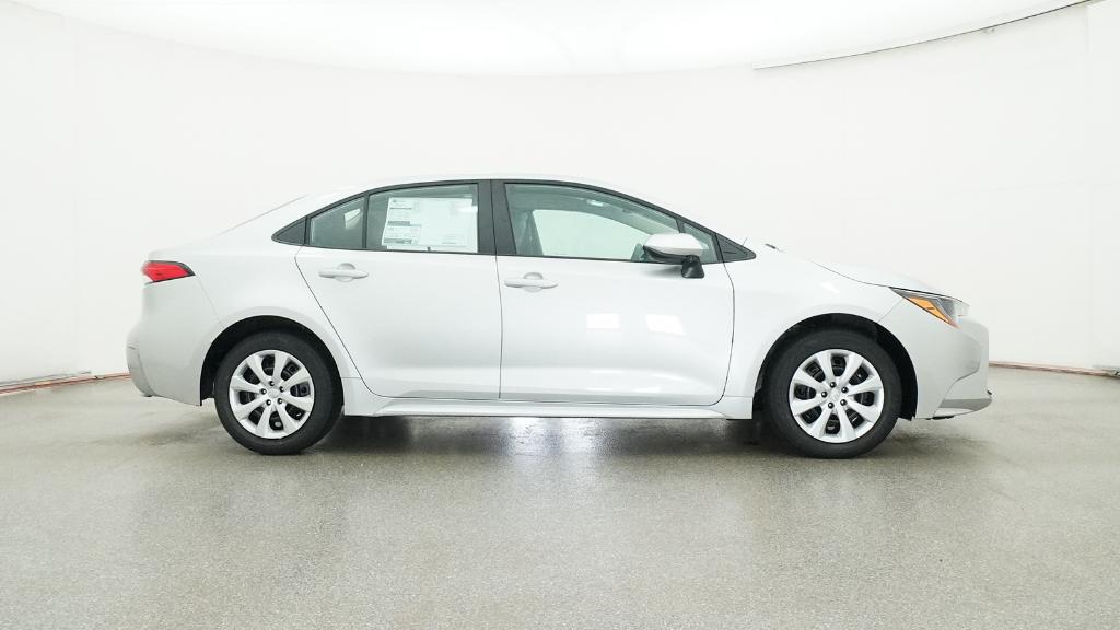 2025 Toyota Corolla LE photo 24