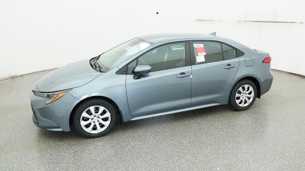 2025 Toyota Corolla LE photo 7