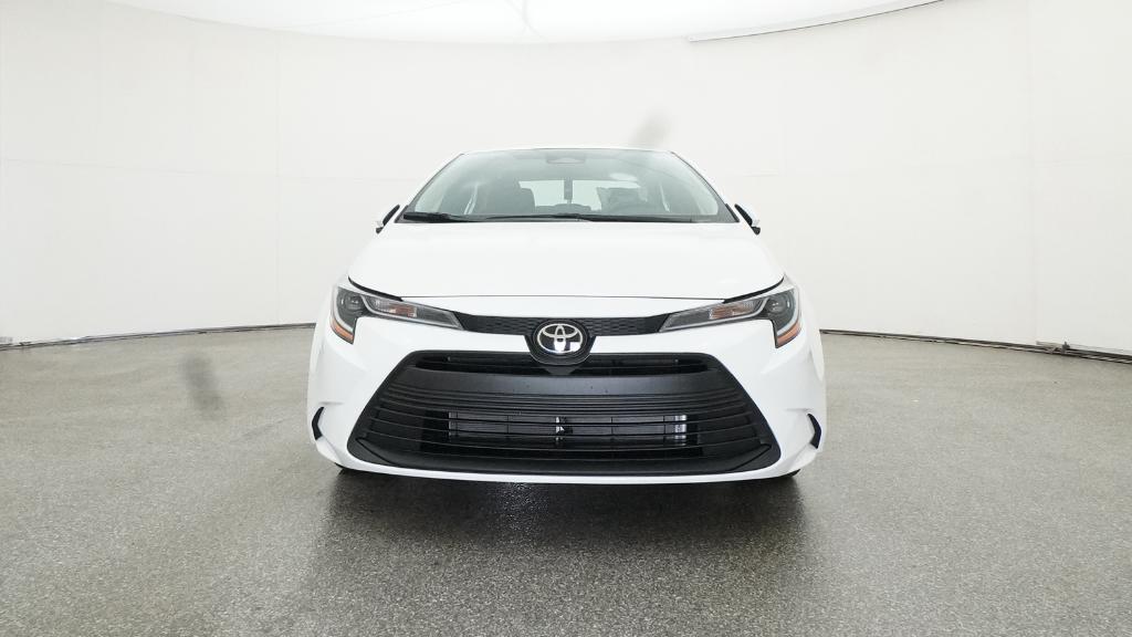 2025 Toyota Corolla LE photo 2